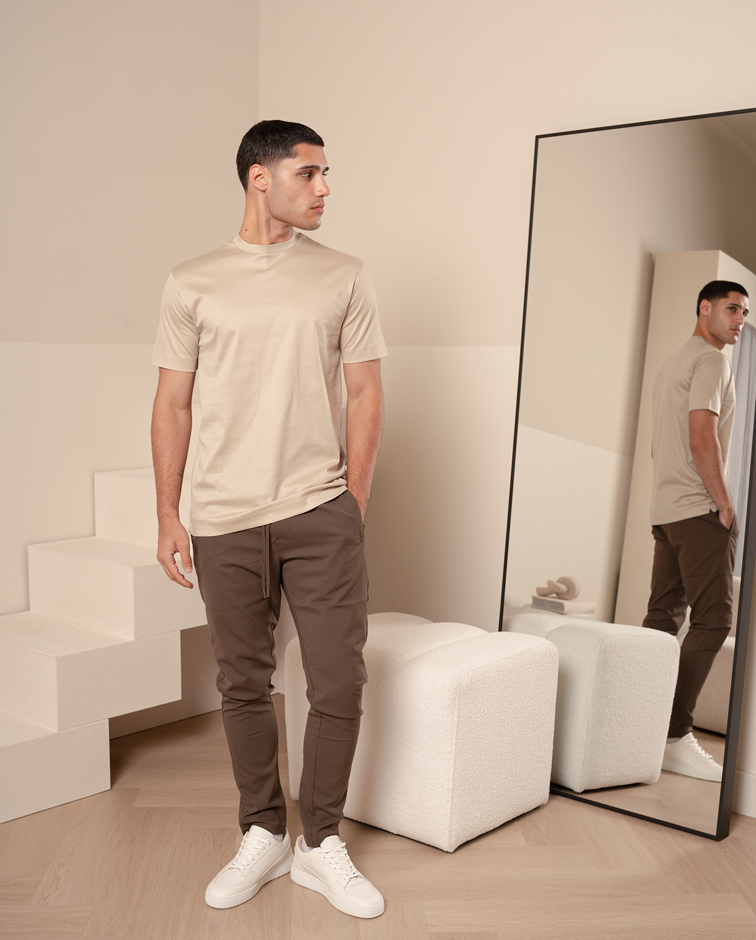 YLELLINEN T-PAITA – BEIGE